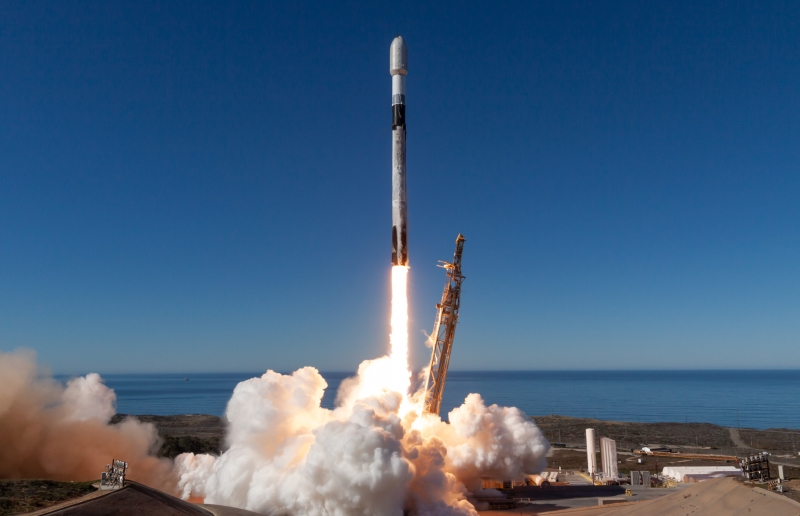 Число впечатляет: SpaceX одновременно отравила в космос 131 спутник