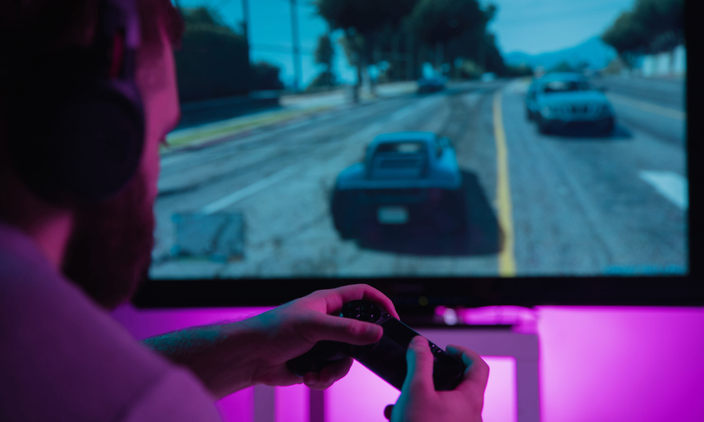 «Кинопоиск» встроил сервис облачного гейминга в приложение для ТВ